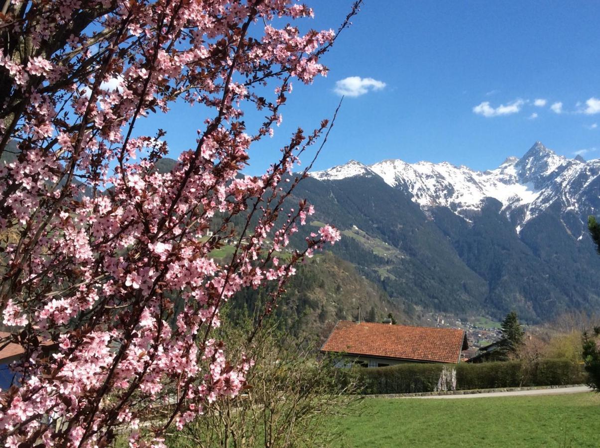 Comfortable Apartment In A Beautiful Surrounding Sautens Bagian luar foto