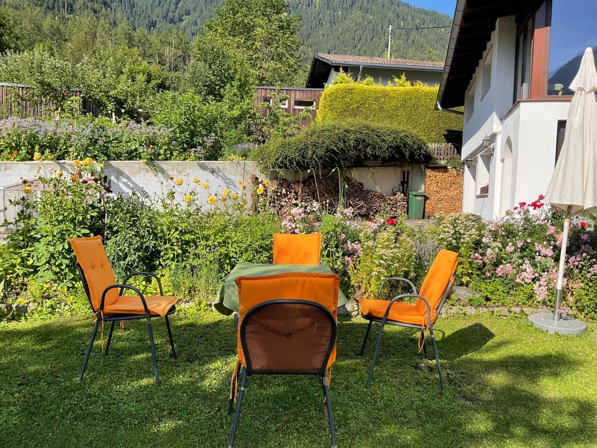 Comfortable Apartment In A Beautiful Surrounding Sautens Bagian luar foto