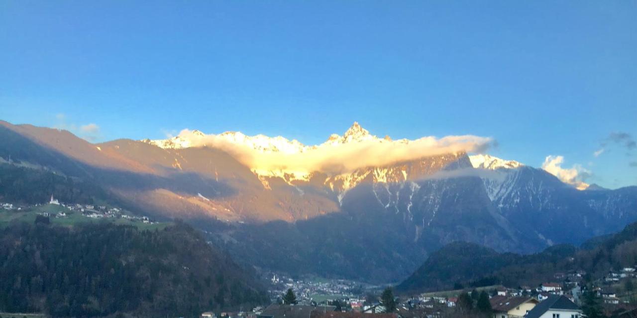 Comfortable Apartment In A Beautiful Surrounding Sautens Bagian luar foto