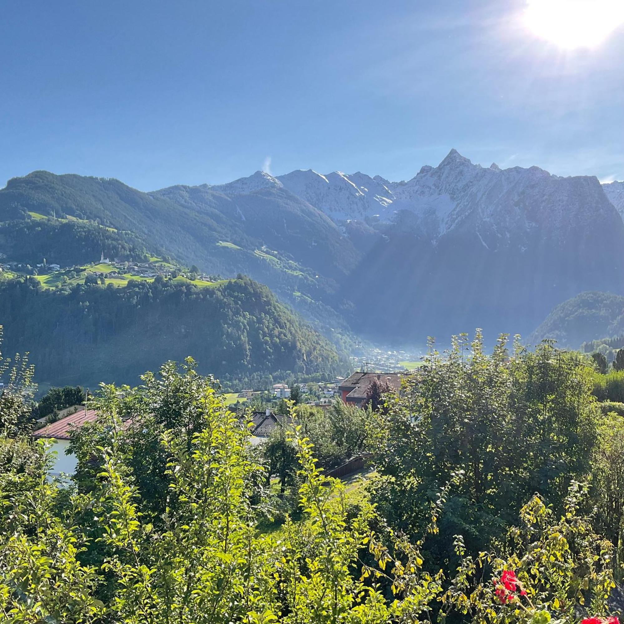 Comfortable Apartment In A Beautiful Surrounding Sautens Bagian luar foto